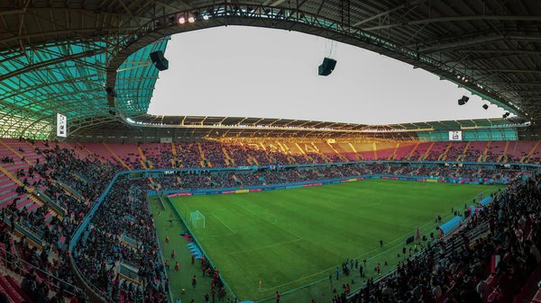 Come posso evitare gli infortuni durante gli allenamenti di sollevamento pesi?